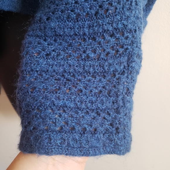 Moda International Cropped Knit Sweater - Picture 5 of 7